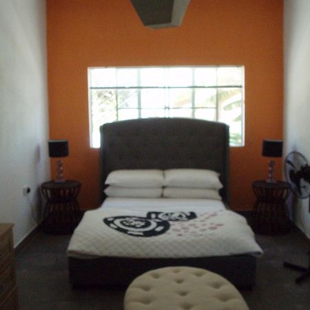 Big Red'S Hotel Bull Savanna Екстериор снимка