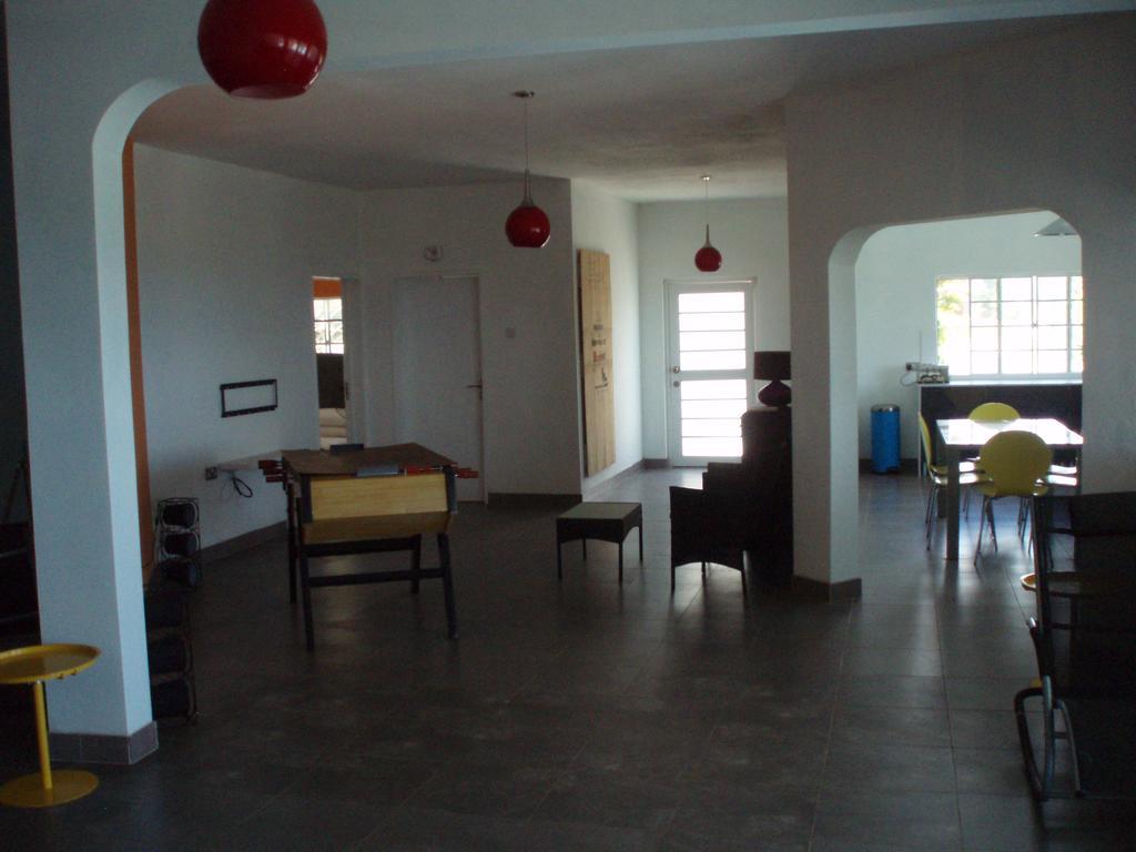 Big Red'S Hotel Bull Savanna Екстериор снимка